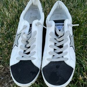 VINTAGE 1965 black & white cheetah/star sneakers⭐️⭐️used with LOTS of life left!